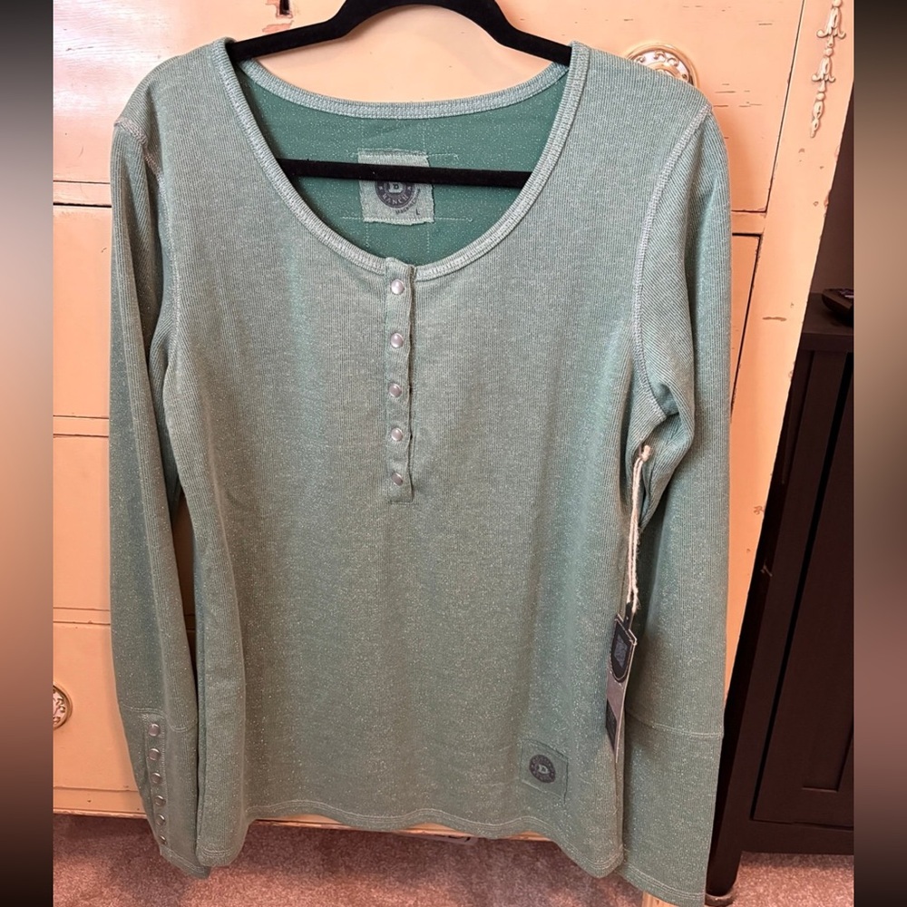 Double D Ranch long sleeve shimmery Henley top pearl snap buttons RTL $225 L NWT